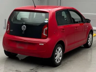 Volkswagen UP  с аукциона в Японии