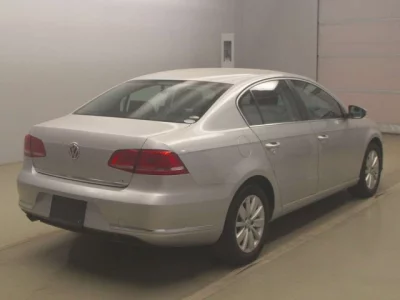 Volkswagen Passat  с аукциона в Японии