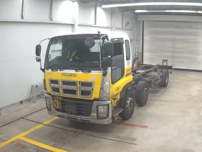 Isuzu TRUCK