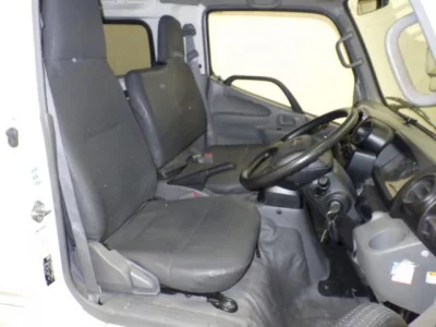 Hino DUTRO  с аукциона в Японии
