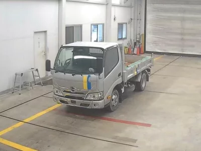 Hino DUTRO  с аукциона в Японии