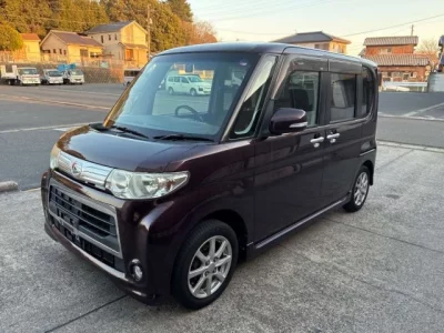 Daihatsu TANTO  с аукциона в Японии