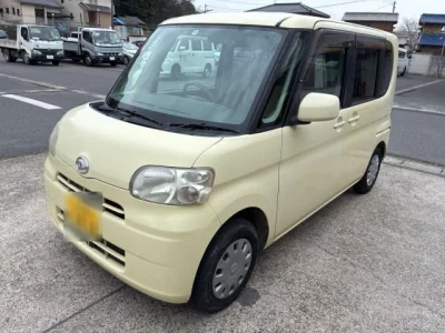 Daihatsu TANTO  с аукциона в Японии