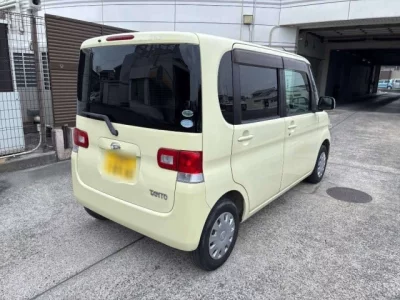 Daihatsu TANTO  с аукциона в Японии