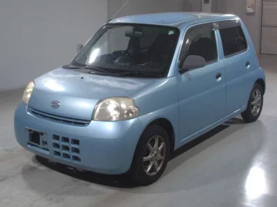 Daihatsu Esse