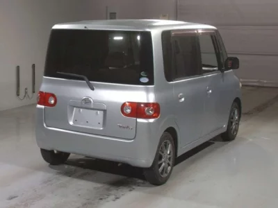 Daihatsu TANTO  с аукциона в Японии