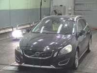 Volvo V60 лот № 7077 оценка 3.5  с аукциона в Японии 2