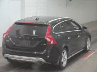 Volvo V60 лот № 7077 оценка 3.5  с аукциона в Японии 3