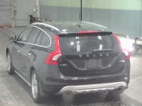Volvo V60 лот № 7077 оценка 3.5  с аукциона в Японии 1