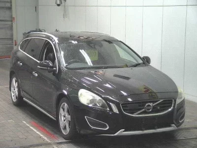 Volvo V60  с аукциона в Японии