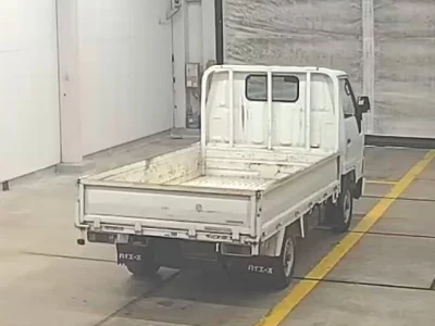 Toyota HIACE TRUCK  с аукциона в Японии
