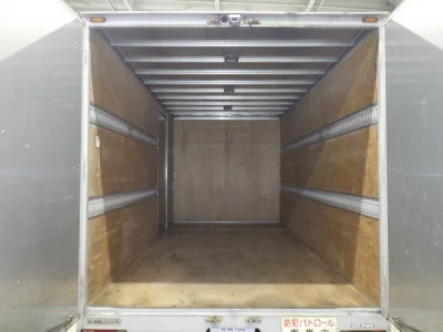 Toyota DYNA  с аукциона в Японии