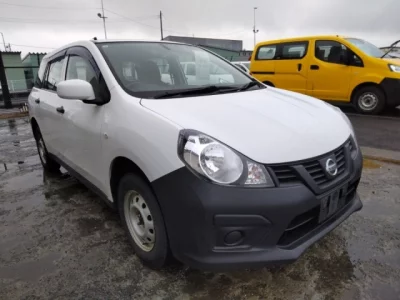 Nissan AD