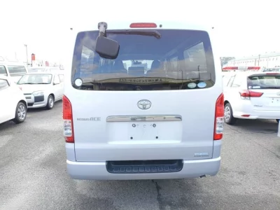 Toyota RegiusAce