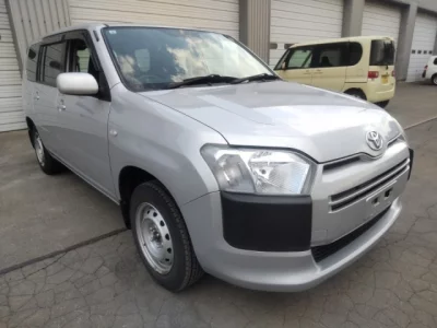 Toyota SUCCEED