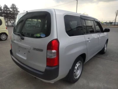 Toyota SUCCEED