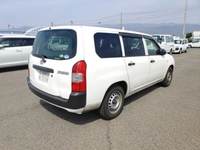 Toyota SUCCEED
