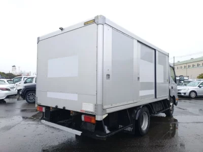 Hino DUTRO  с аукциона в Японии