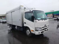 Hino DUTRO лот № 17006 оценка 3.5  с аукциона в Японии 1