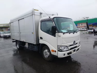 Hino DUTRO  с аукциона в Японии