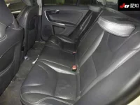 Volvo V60 лот № 30760 оценка 4  с аукциона в Японии 3