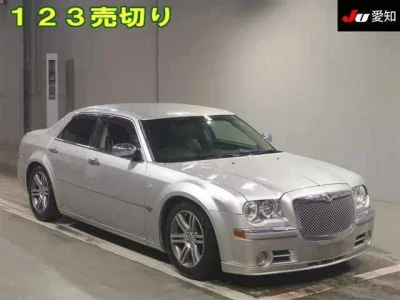 Chrysler 300C  с аукциона в Японии