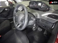 Peugeot 208 лот № 30333 оценка 3.5  с аукциона в Японии 4