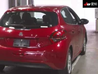Peugeot 208 лот № 30333 оценка 3.5  с аукциона в Японии 7