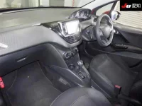 Peugeot 208 лот № 30333 оценка 3.5  с аукциона в Японии 2