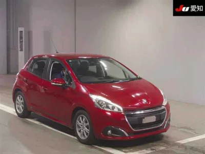 Peugeot 208  с аукциона в Японии