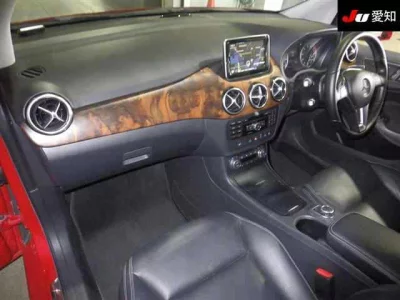 Mercedes-Benz B CLASS  с аукциона в Японии