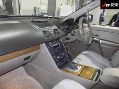 Volvo XC90  с аукциона в Японии