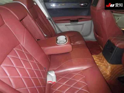 Chrysler 300C  с аукциона в Японии