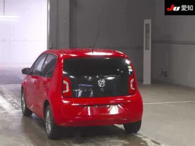 Volkswagen UP  с аукциона в Японии