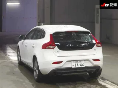 Volvo V40