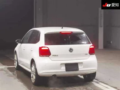 Volkswagen Polo  с аукциона в Японии