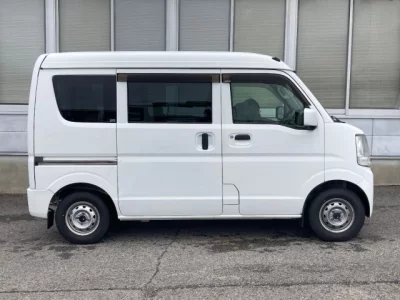 Mitsubishi Minicab Van