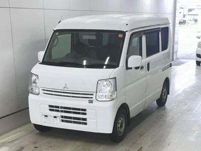 Mitsubishi Minicab Van