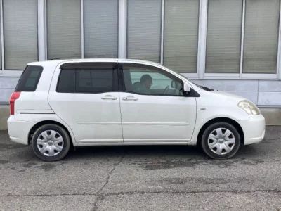 Toyota RAUM