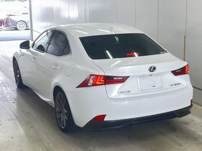Lexus IS  с аукциона в Японии