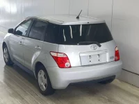 Toyota IST лот № 17 оценка 3.5  с аукциона в Японии 1