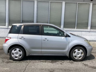 Toyota IST  с аукциона в Японии