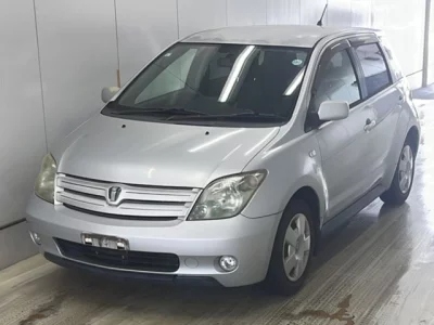 Toyota IST  с аукциона в Японии