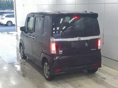 Honda N BOX  с аукциона в Японии