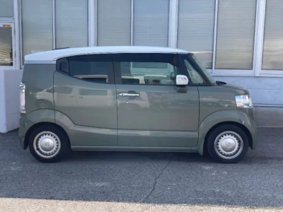 Honda N-Box Slash
