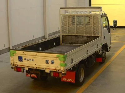 Isuzu ELF