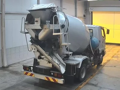 Mitsubishi FUSO FIGHTER