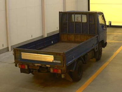 Mazda Titan
