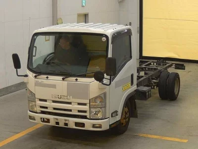 Isuzu ELF