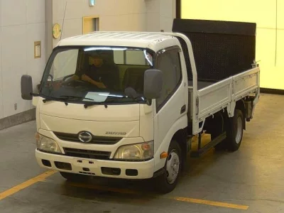 Hino DUTRO  с аукциона в Японии
